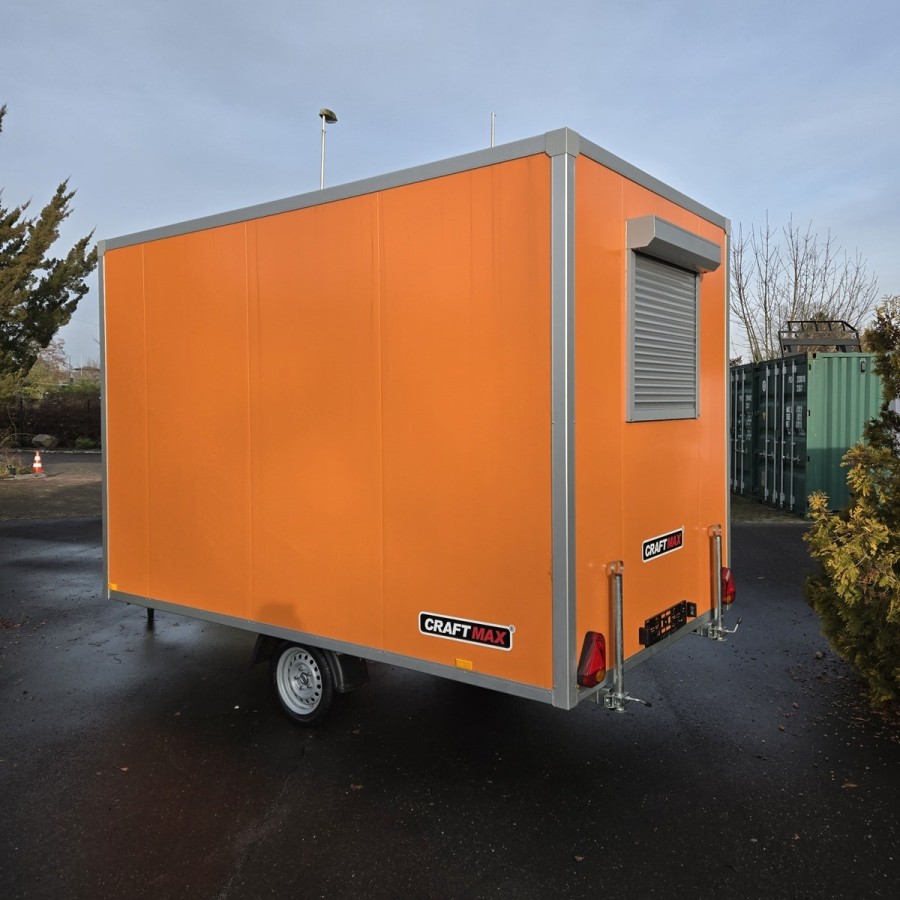 Bauwagen-1350-Thermo-Sandwichpanele-3.50×2.00×2.20m-Tuer-mit-Sicherheitsschloss-Fenster-mit-Jalousie-orange-1