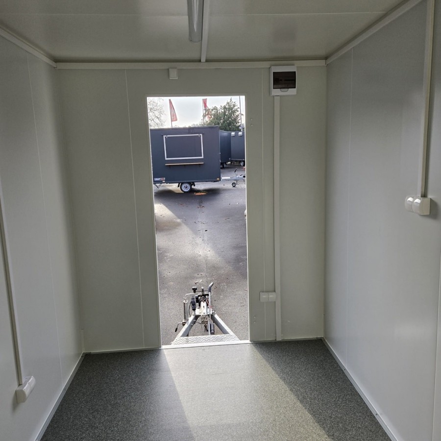 Bauwagen-1350-Thermo-Sandwichpanele-3.50×2.00×2.20m-Tuer-mit-Sicherheitsschloss-Fenster-mit-Jalousie-orange-9