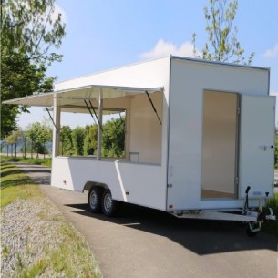 Verkaufsanhaenger-2000-XXL-Tandem-Foodtrailer-5.20x2.00x2.30m-drei-Verkaufsklappen-folierbare-GFK-Oberflaeche-4-Kurbel-Stuetzen- 2