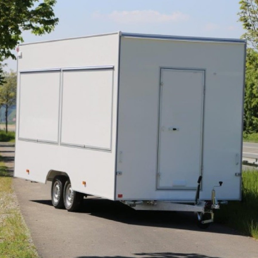 Verkaufsanhaenger-2000-XXL-Tandem-Foodtrailer-5.20x2.00x2.30m-drei-Verkaufsklappen-folierbare-GFK-Oberflaeche-4-Kurbel-Stuetzen-