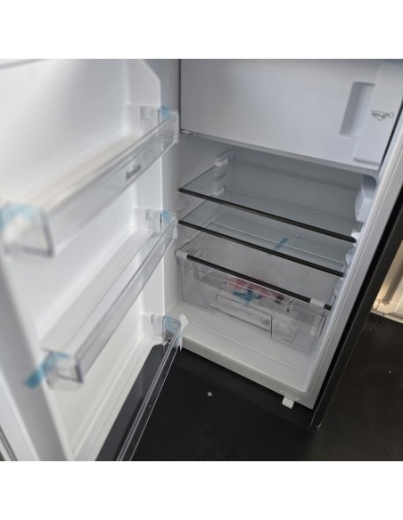 Bauwagen-1300-Diamantline-3.70x2.10x2.30m-ThermoSandwich-mit-3-Fenster-Tuer-Elektroinstallation-Moebel-4-Stuetzen-16