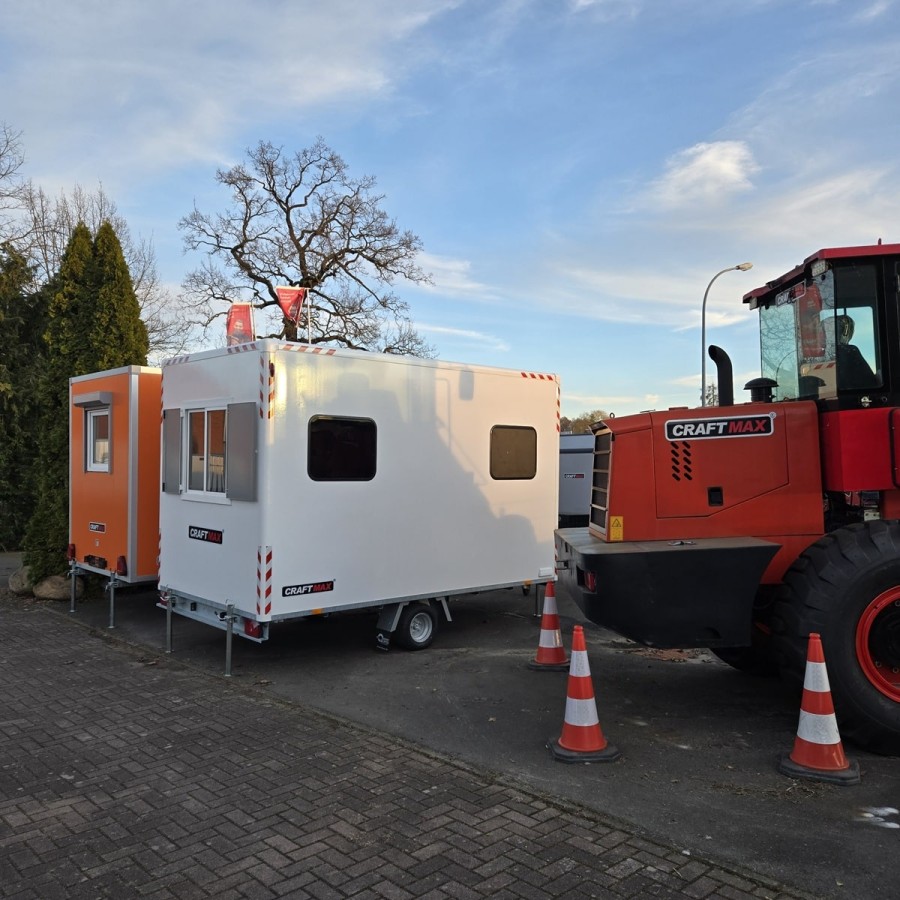 Bauwagen-1300-Diamantline-3.70x2.10x2.30m-ThermoSandwich-mit-3-Fenster-Tuer-Elektroinstallation-Moebel-4-Stuetzen-7