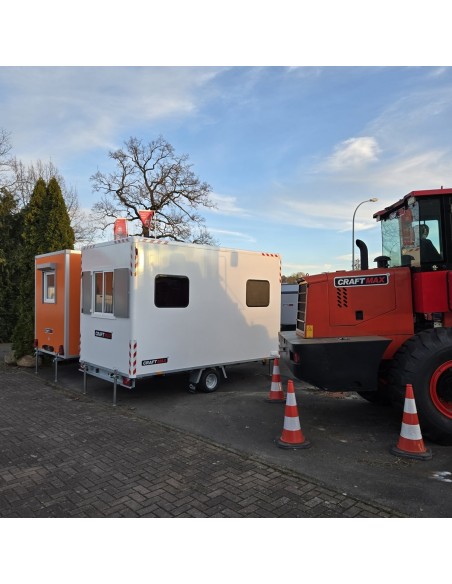 Bauwagen-1300-Diamantline-3.70x2.10x2.30m-ThermoSandwich-mit-3-Fenster-Tuer-Elektroinstallation-Moebel-4-Stuetzen-7