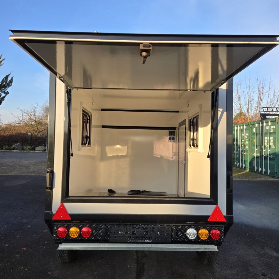 CRAFTMAX-BLACK-BROTHER-EXP-1-10-Extreme-OffRoad-Caravan-Heckklappe-Tuer-2-Fenster-2-Dachtraeger-variable-Innen-Trennwand-MT-Reif