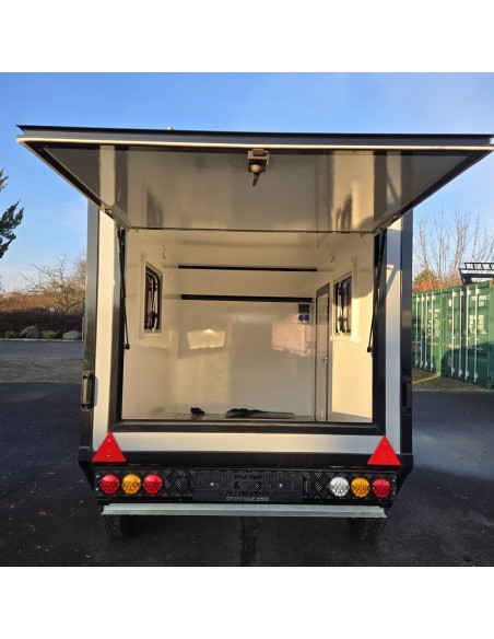 CRAFTMAX-BLACK-BROTHER-EXP-1-10-Extreme-OffRoad-Caravan-Heckklappe-Tuer-2-Fenster-2-Dachtraeger-variable-Innen-Trennwand-MT-Reif