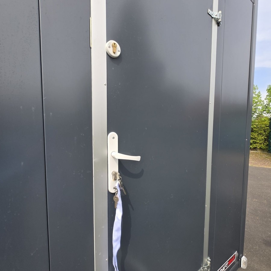 Verkaufsanhaenger-1350-Thermo-Sandwichpanele-4.00x2.00x2.20m-Elektroinstallation-Waschbecken-Durchlauferhitzer-5-1