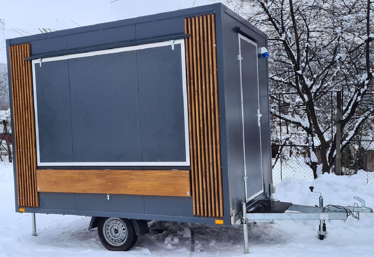Verkaufsanhaenger-750-ThermoSandwich-mit-Holz-Deko-2.90x1.90x2.12m-Moebel-Waschbecken-5