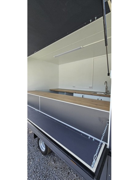 Verkaufsanhaenger-750-ThermoSandwich-2.90x1.90x2.12m-Moebel-Waschbecken-Durchlauferhitzer-Elektroeinspeisung-2
