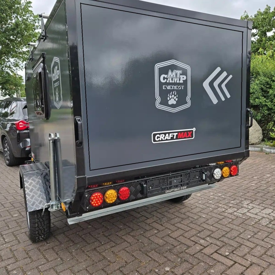 OffRoad-Camping-anhaenger-1000kg-mit-Heckklappe-Tuer-2-Fenster-2-Dachtraeger-variabler-Innen-Trennwand-MT-Reifen-10