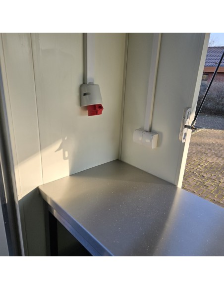 Verkaufsanhaenger-Foodtrailer-750-3.00x2.00x2.20m-Thermo-Sandwichpanele-mit-hochwertiger-Einrichtung-Deichsel-abnehmbar-4