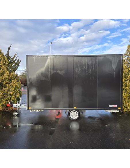 Verkaufsanhaenger-Foodtrailer-1350-3.45x1.96x2.19m-Thermo-Sandwichpanele-mit-grosser-Verkaufsklappe-Stuetzen-gebremst-2