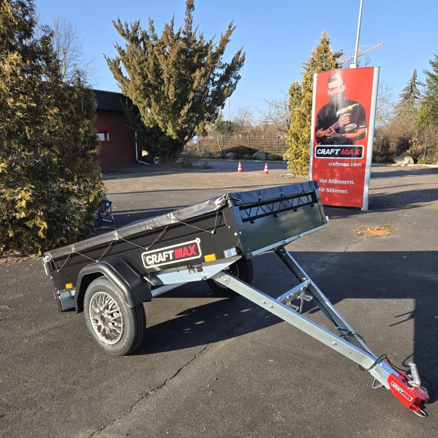 CRAFTMAX-Kastenanhaenger-mit-Kippdeichsel-BlackEdition-750kg-ungebremst-schwarz-pulverbeschichtet-mit-Flachplane-2