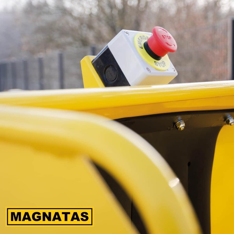 MAGNATAS®-18KW-25PS-Profi-HaeckslerSchredder-fuer-Weich-Hartholz-bis-150mm-Stammdicke-mit-Einzugswalze-2
