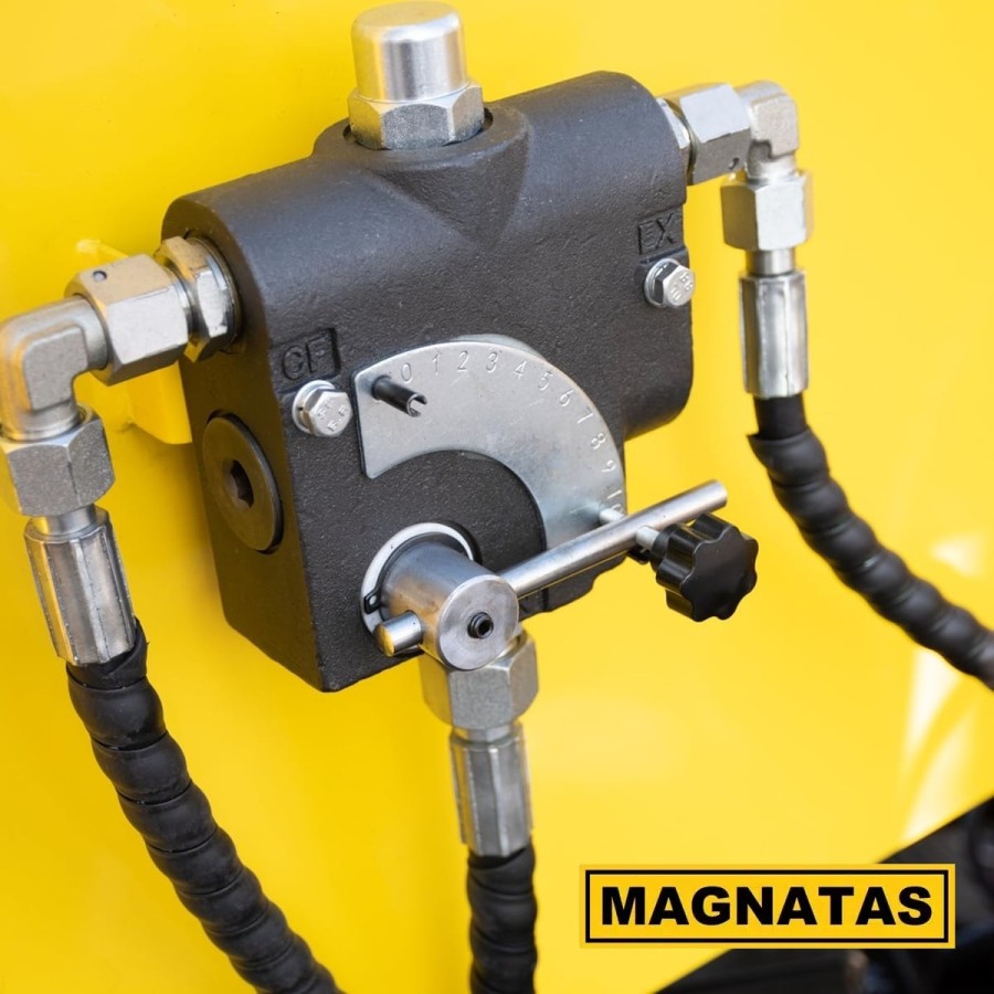 MAGNATAS®-18KW-25PS-Profi-HaeckslerSchredder-fuer-Weich-Hartholz-bis-150mm-Stammdicke-mit-Einzugswalze-3