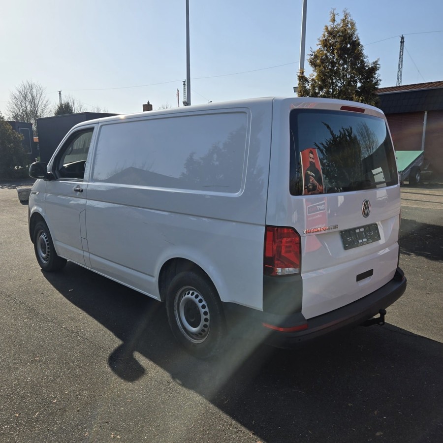 VW-T6.1-Transporter-Kasten-2.0TDI-110KW-150PS-Euro6-Automatic-DSG-NAVI-MFL-GRA-SH-PDC-AHK-3er-Sitzbank-Trennwan-4