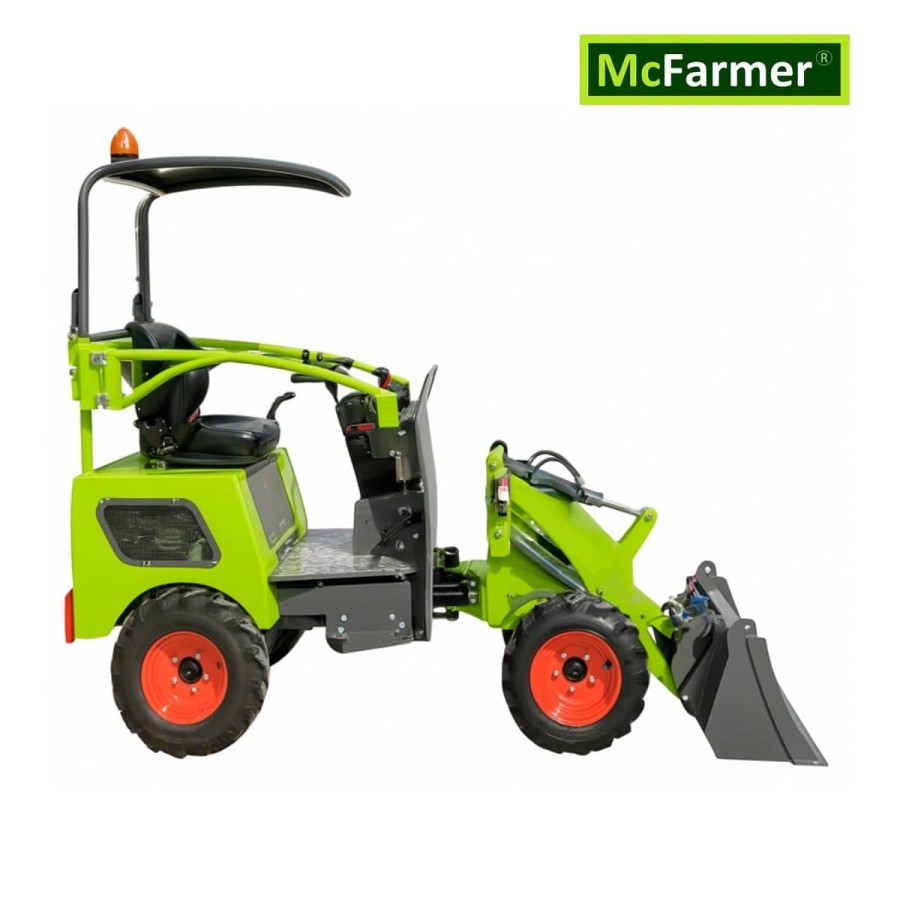 McFarmer-1460-Hoflader-4x4-Allrad-60V-150Ah-6h-Leistungszeit-geschlossene-Kabine-800kg-Hubkraft-3