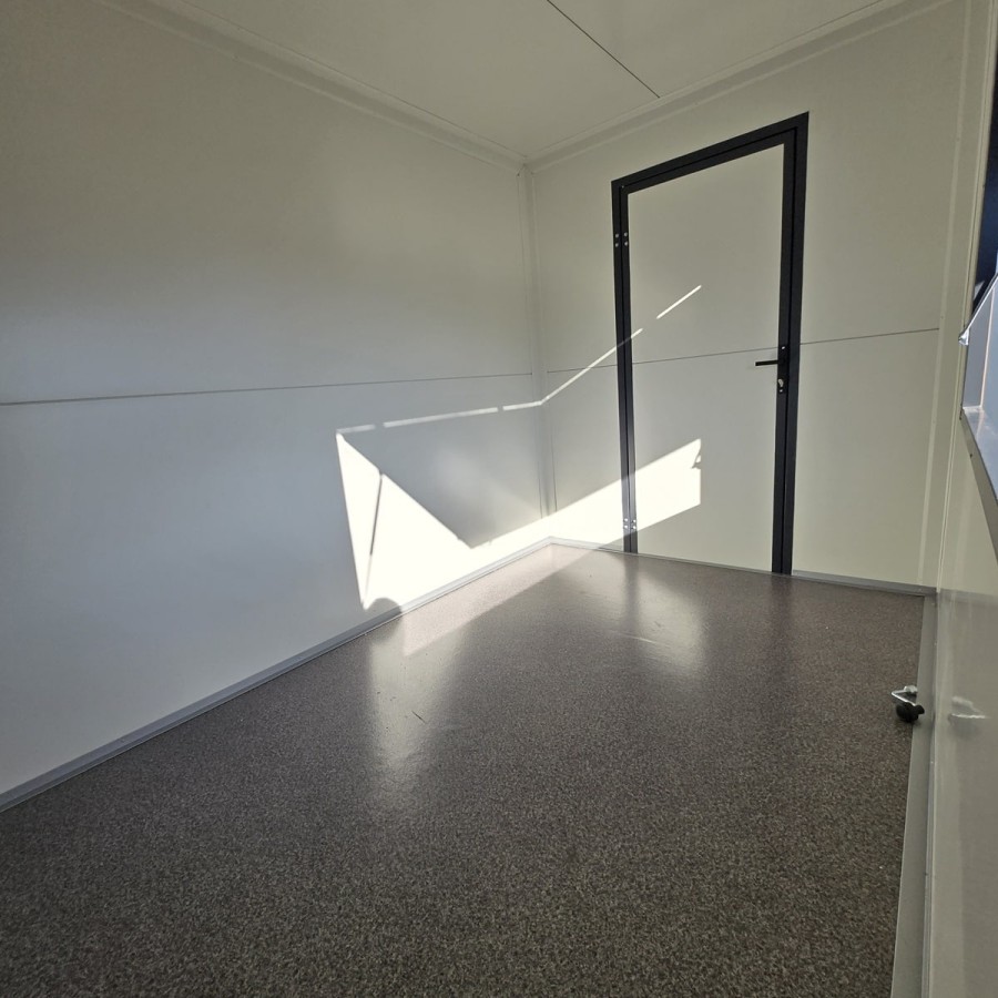 Verkaufsanhaenger-1350-Basic-3.50x2.00x2.20m-ThermoSandwich-mit-Holzdekor-folierbar-gebremst-100kmh-6