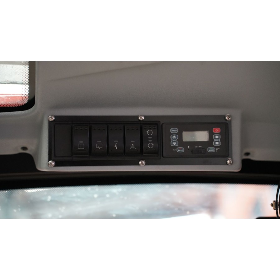 1200kg-Teleskoplader-mit-Kabine-18.2Kw25PS-Kubota-Dieselmotor-Euro5-Allrad-hydrostatischer-Fahrantrieb-trailerbar-6