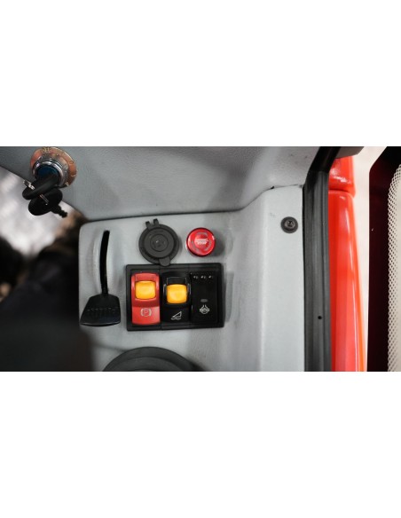1200kg-Teleskoplader-mit-Kabine-18.2Kw25PS-Kubota-Dieselmotor-Euro5-Allrad-hydrostatischer-Fahrantrieb-trailerbar-9