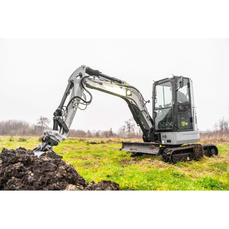 Kompaktbagger-3700kg-18.2-Kw-25-PS-Yanmar-Diesel-Euro-5-Raupenkette-Fahrerkabine-Joystick-schwenkbarer-Baggerarm-6